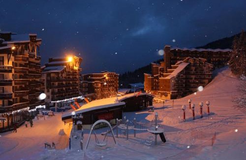 La Perriere Apartment | *Appartement T3 skis aux pieds avec balcon, parking et ski-casier, idéal pour skieurs !* - FR-1-513-18