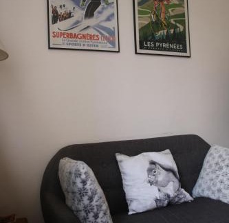 Bagneres-de-Luchon Apartment | Appartement T4 - Centre de Luchon - 6 pers - Ski - Randonnée - Cure