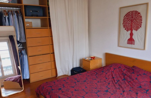 Quartier du Pont-de-Flandre Apartment | Appartement Typiquement Parisien Avec Charme