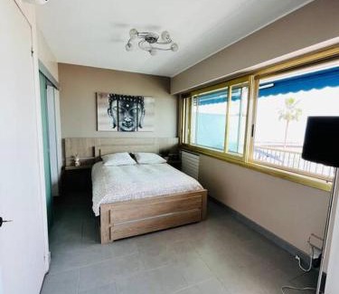 Cros-de-Cagnes Apartment | Appartement vue mer