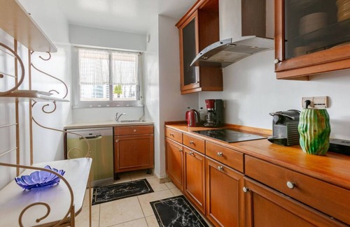 Gambetta Apartment | Appartement with balcony, La Défense - Paris