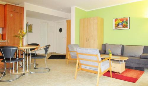 Wittenbeck Apartment | Appartementanlage Am Grün 14 Fewo Bettina WE 4