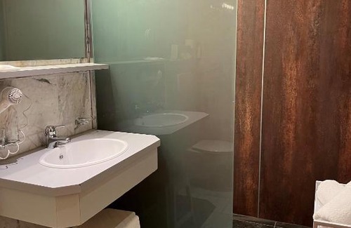 Neustift Im Stubaital Apartment | Appartementhaus zum Holzknecht am See