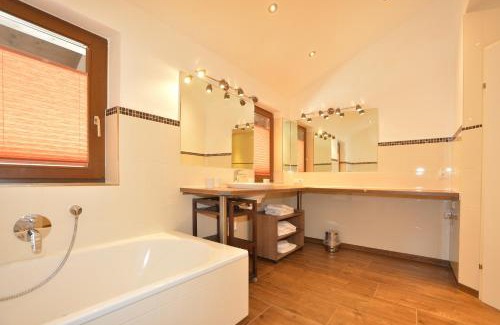 Seefeld in Tirol Apartment | Appartementhaus Am Gschwandtkopf