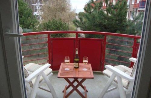 Kuehlungsborn Apartment | Appartementhaus Residenz Duenengarten