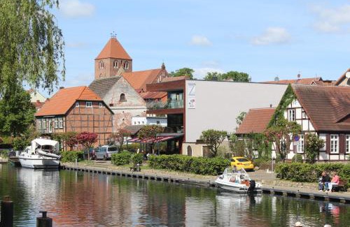 Plau am See Apartment | Appartementhaus - Zum See