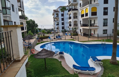 San Luis de Sabinillas Apartment | APPARTMENT IN MARINA DE LA DUQUESA NEAR THE PORT OF DUQUESA