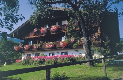 Abwinkl Apartment | Appartment Ringberg - Haus Zum Staun, Familie Schober
