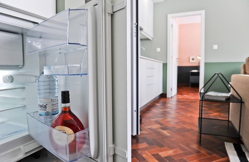 Santo Antonio Apartment | Apperol Lisbon Escape - by Misha s Place 2A