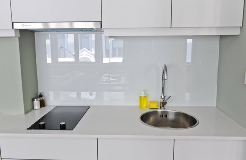 Santo Antonio Apartment | Apperol Lisbon Escape - by Misha s Place 2A