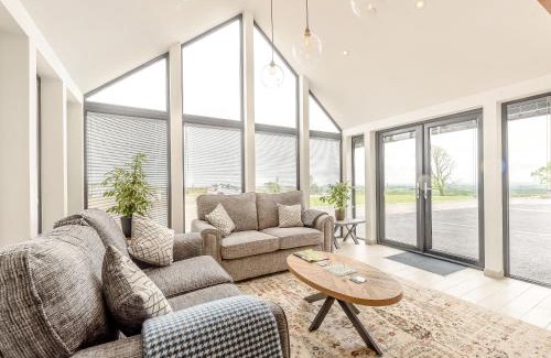 Ludchurch House | Apple Blossom Cottage