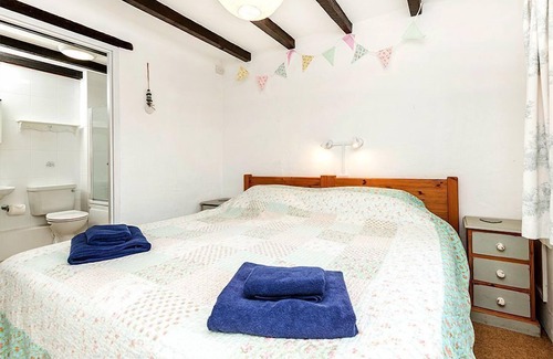 Whitchurch Canonicorum Cottage | Apple Cottage - with Log Burner, Indoor Pool & Spa Access, Alpacas, Nr Beach