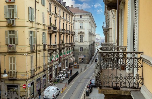 Roman Quarter Apartment | Apple House al Duomo by Wonderful Italy