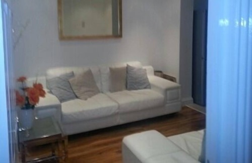 Queensbury House | Apple House Guesthouse Wembley