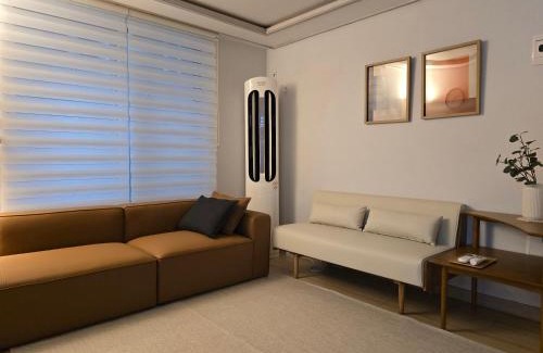 Nokbeon-dong Apartment | Apple House