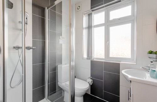 Queensbury House | Apple House Wembley