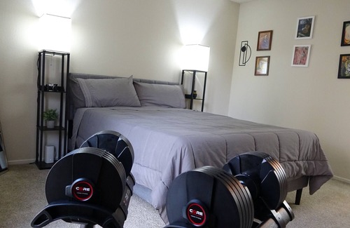 Santa Clara Apartment | Apple, Levi's -Therapeutic Wellness Hub - Romantic or Family or Leisure or Work!