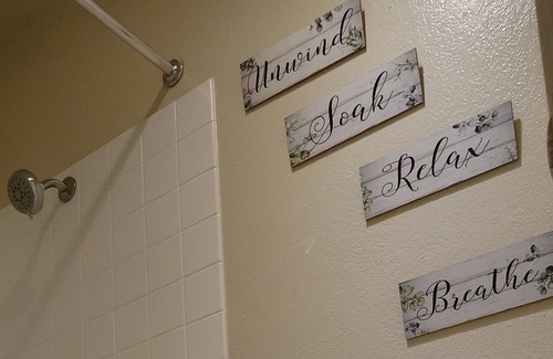 Santa Clara Apartment | Apple, Levi's -Therapeutic Wellness Hub - Romantic or Family or Leisure or Work!