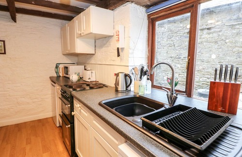 Lostwithiel Cottage | Apple Loft