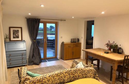 Saint Erth Praze House | Apple Tree Barn - converted barn with meadow views