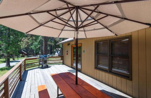 North Wawona House | Apple Tree Bear House