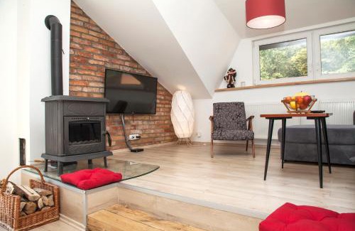 Zagreb Apartment | Apple tree
