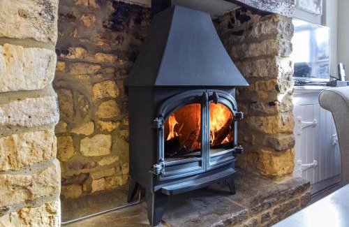 Bourton House | Appletree Cottage