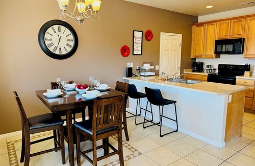Mesquite Condo | Applewood Retreat by Mesquite Vacation Rentals with 2 Car Garage, Foosball Table and $510 in free daily activities