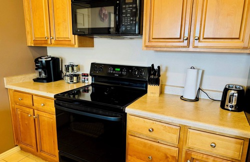 Mesquite Condo | Applewood Retreat by Mesquite Vacation Rentals with 2 Car Garage, Foosball Table and $510 in free daily activities