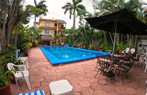 Colonia Independencia Apartment | Appt for 2, with balcony and view to the pool