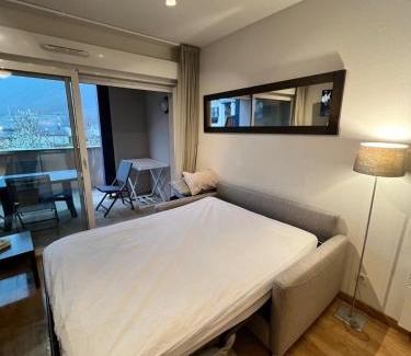 Peyragudes Apartment | Appt hyper-centre Loudenvielle 4pers Terrasse Sud vue montagne