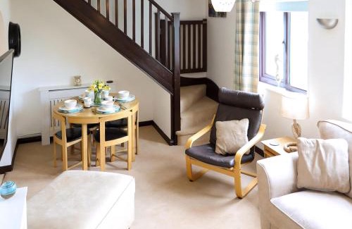 Treator House | April Cottage