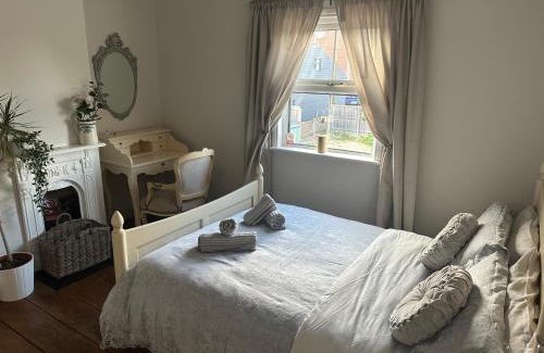 New Forest District House | April Cottage Ringwood