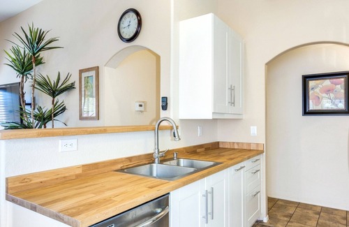 Canyon Trails House | APRIL FLASH SALE ! Private Pool Oasis, South Facing Corner Lot, Remodeled Home.