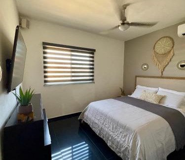 Downtown Cancun Apartment | Apt 1 Min to Hotel Zone Pool Free Parking