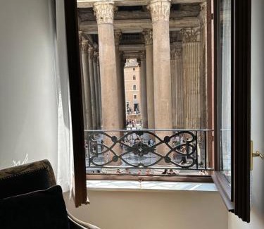 Rione VIII Sant'Eustachio Apartment | Apt Aurea Luxury Pantheon View