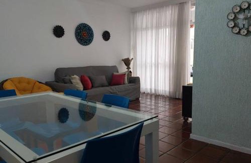 Pitangueiras Apartment | Apt perto do mar em Pitangueiras com estacionamento