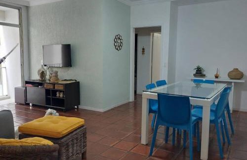 Pitangueiras Apartment | Apt perto do mar em Pitangueiras com estacionamento