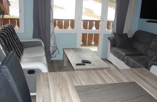 Montchavin Apartment | Apt very spacious and comfortable 50 m2 view south track with balcony