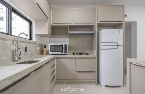 Castelo Branco Apartment | Apt w/balcony & BBQ, 650m to beach – RGO0502