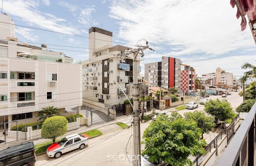 Canasvieiras Apartment | Apt w Barbecue 350m fr Canasvieiras Beach Aal0204