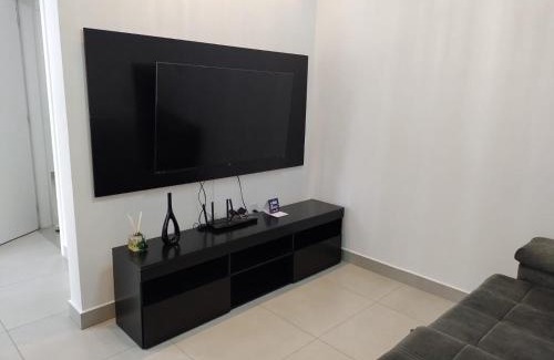 Tabuleiro dos Oliveiras Apartment | Apt w/Gourmet Balcony 500m from the Beach CDM0101