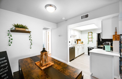 Vickery Meadow Apartment | Apt w/Pool Access: 9 Mi to Dtwn Dallas!