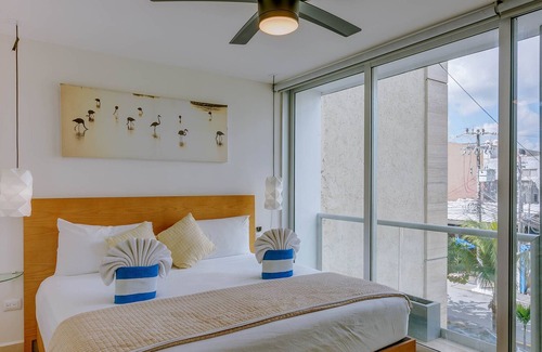 Tohoku Apartment | Apt w/Pool, only Steps from 5th Av & Mamitas Beach