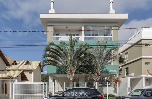 Alto Ribeirao Leste Apartment | Apt W/rooftop Near the Beach in Floripa - Cri0301