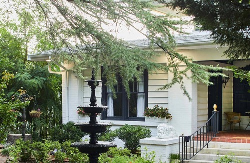Crestline Heights Apartment | Apt1 Edenbrae - Serene Walkable Modern Retreat Named Best in Bham