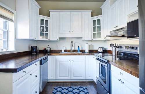 Crestline Heights Apartment | Apt4 Edenbrae - Featured in Birmingham Magazine