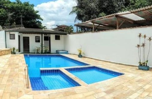 Barra da Lagoa Apartment | Apto 2 Quartos com piscina e churrasqueira, 5min da Praia do Itaguá
