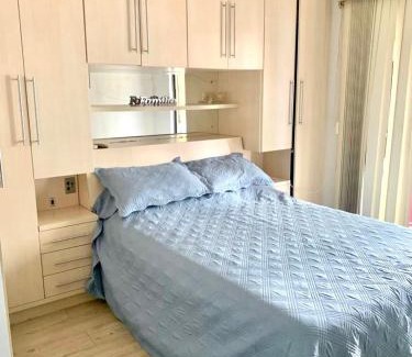Andorinha Apartment | Apto 3 dorm completo - 100m Praia - Meia Praia