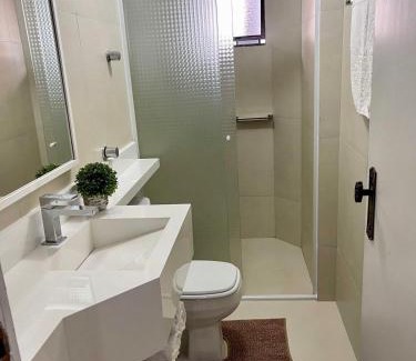 Andorinha Apartment | Apto 3 dorm completo - 100m Praia - Meia Praia